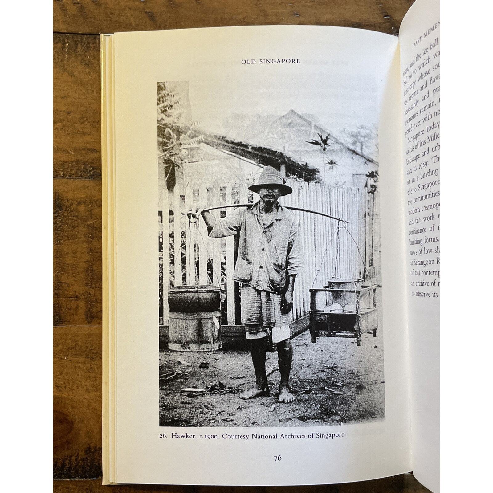 Old Singapore (Images of Asia) by Jayapal, Maya Hardback Book Oxford University