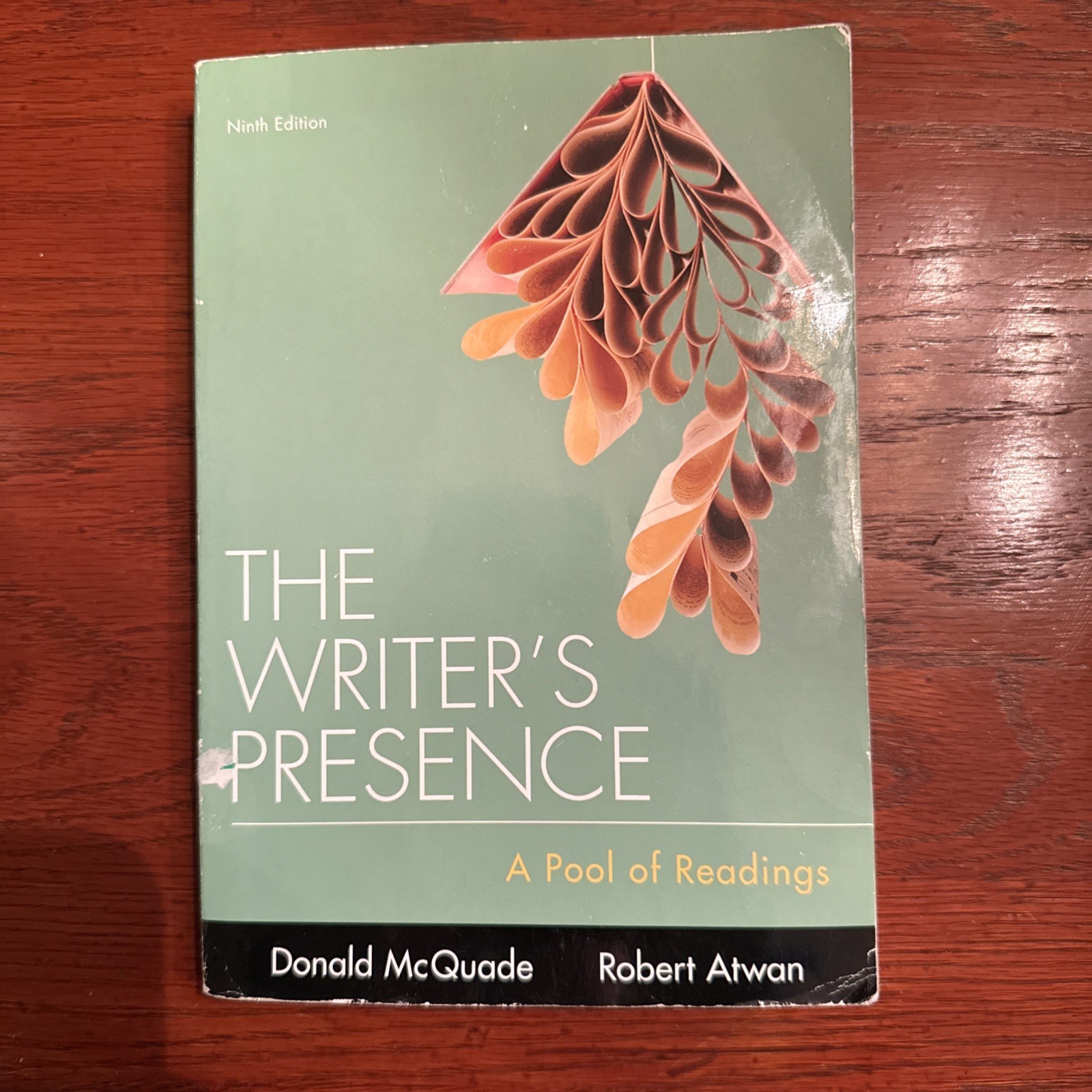 Writer’s Presence : A Pool of Readings by Donald McQuade and Robert Atwan (2018,