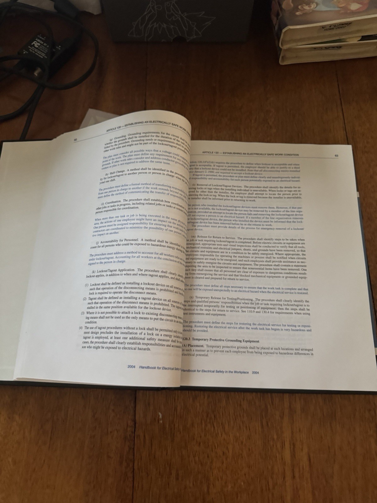 NFPA 70E Handbook for Electrical Safety in the Workplace Ray Jones NEW HARDBACK