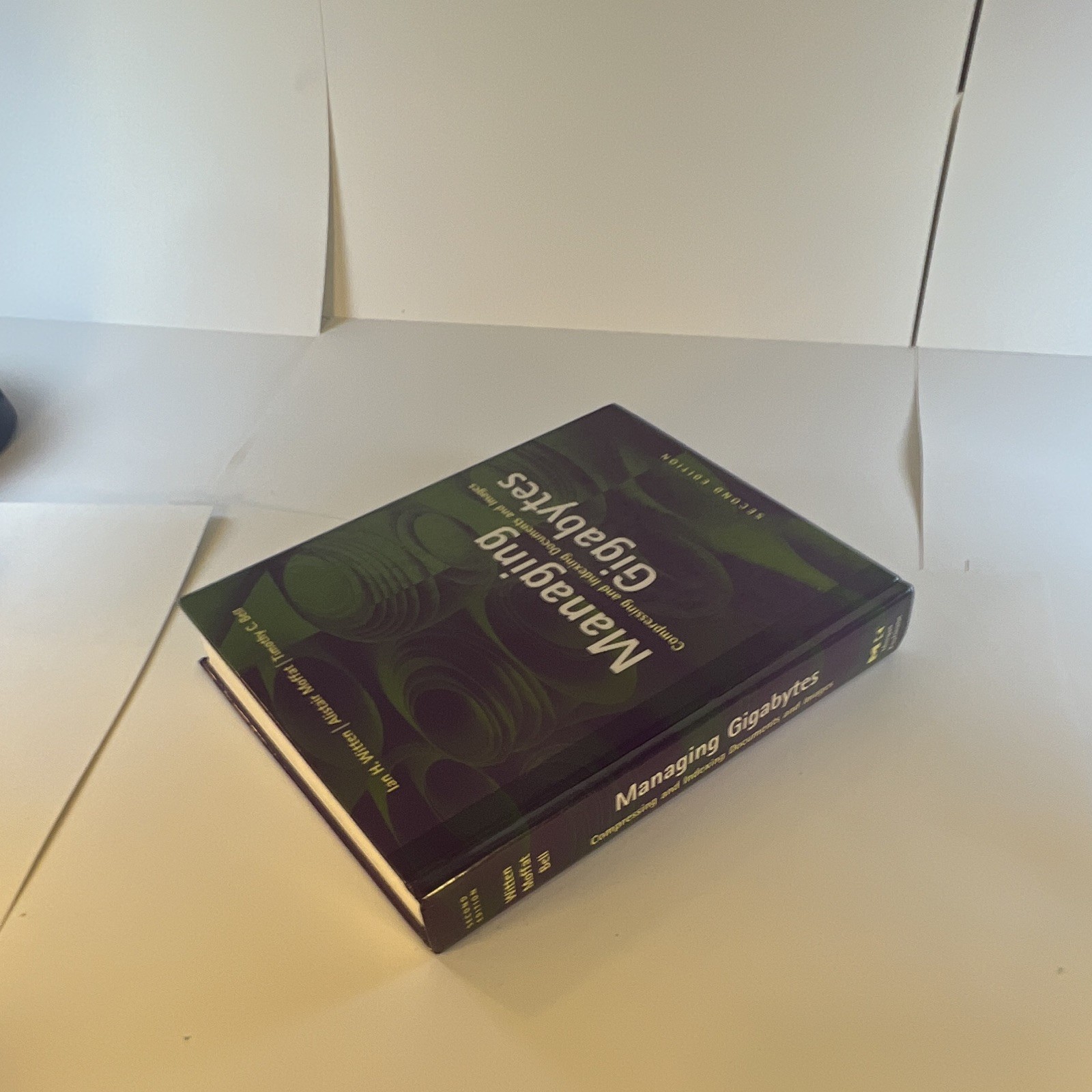 Morgan Kaufmann Managing Gigabytes 2nd Ed Witten/Moffat/Bell 1999 HC 519p