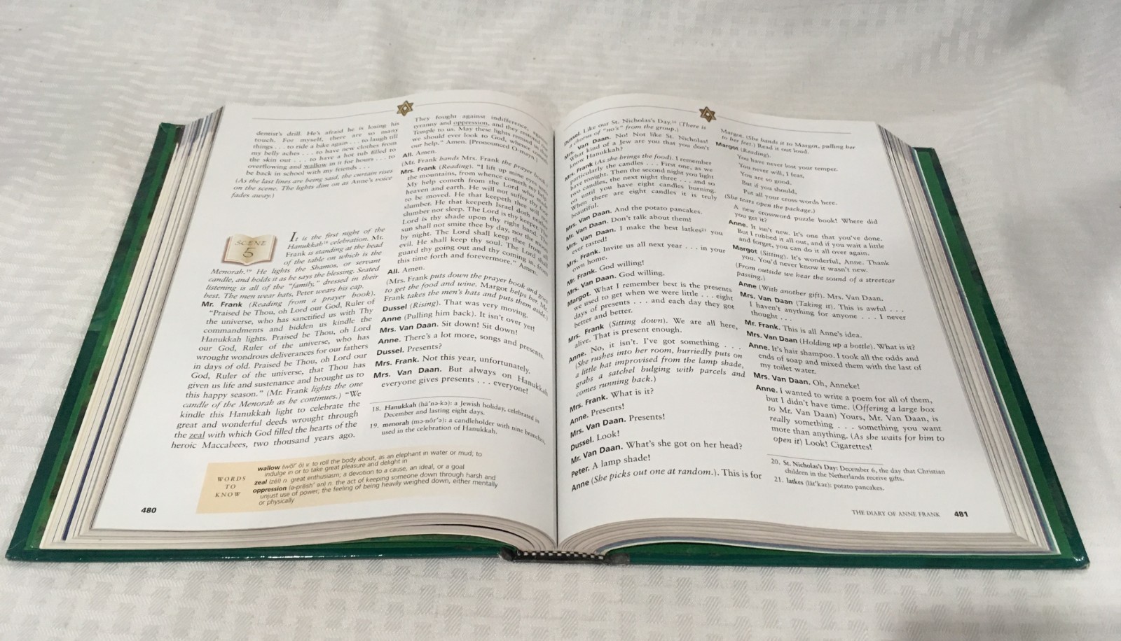 MCDOUGAL LITTELL / THE LANGUAGE OF LITERATURE / 8TH GRADE STUDENT TEXT / HC