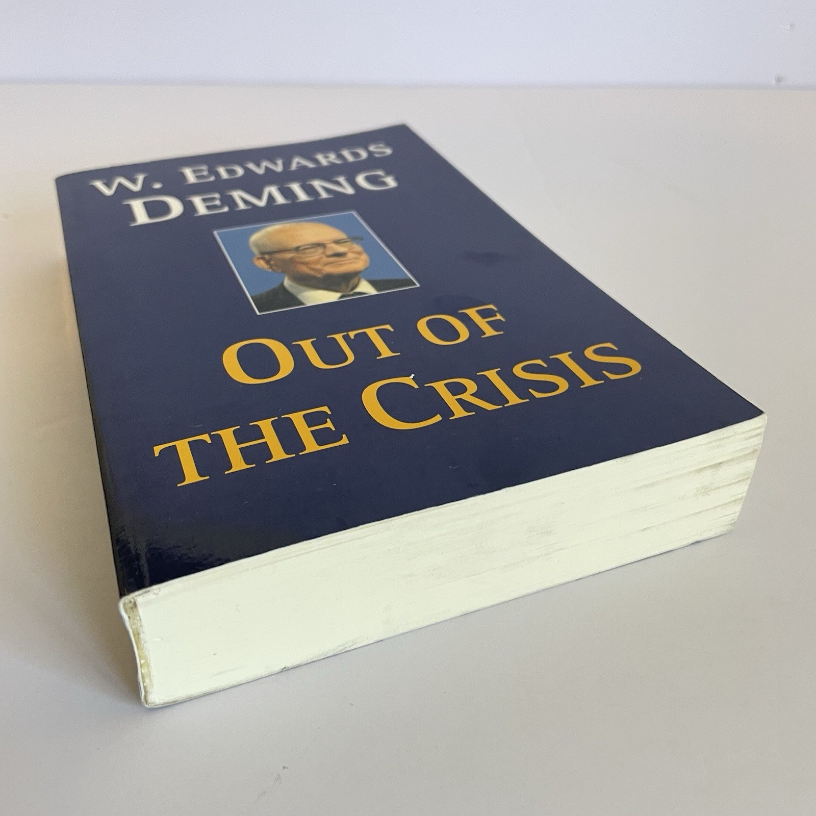 W. Edwards Deming – Out of the Crisis – 2000 Softcover Excellent Condition – MIT