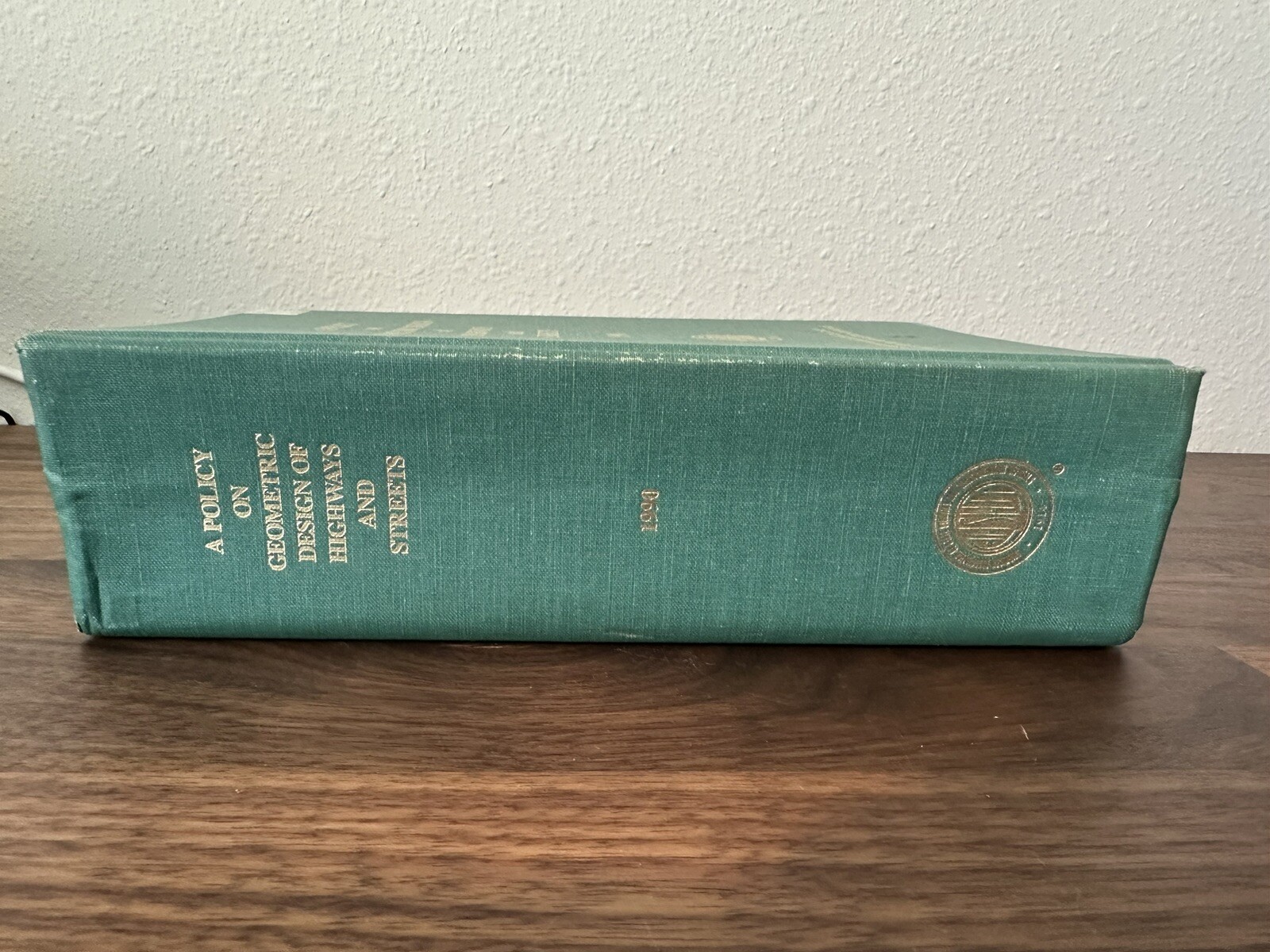 A POLICY ON GEOMETRIC DESIGN OF HIGHWAYS AND STREETS: 1990 Vintage AASHTO USA