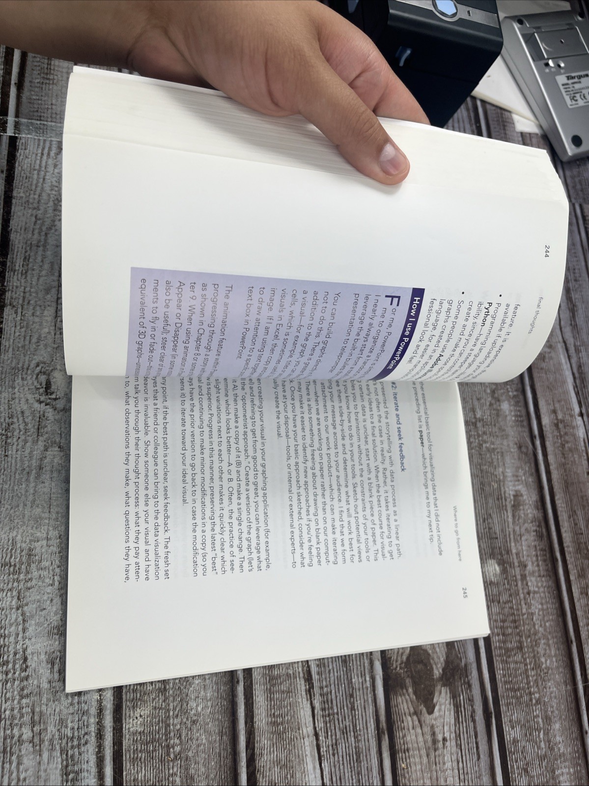 Storytelling with Data: A Data Visualization Guide for Business Professional…