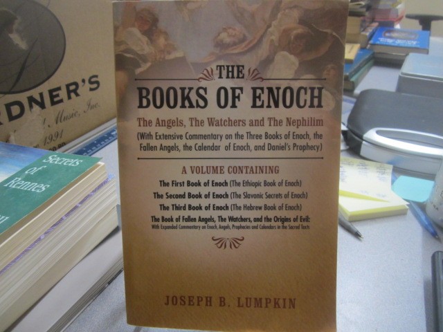 The Books of Enoch: The Angels, The Watchers and The Nephilim: (With Extensive C
