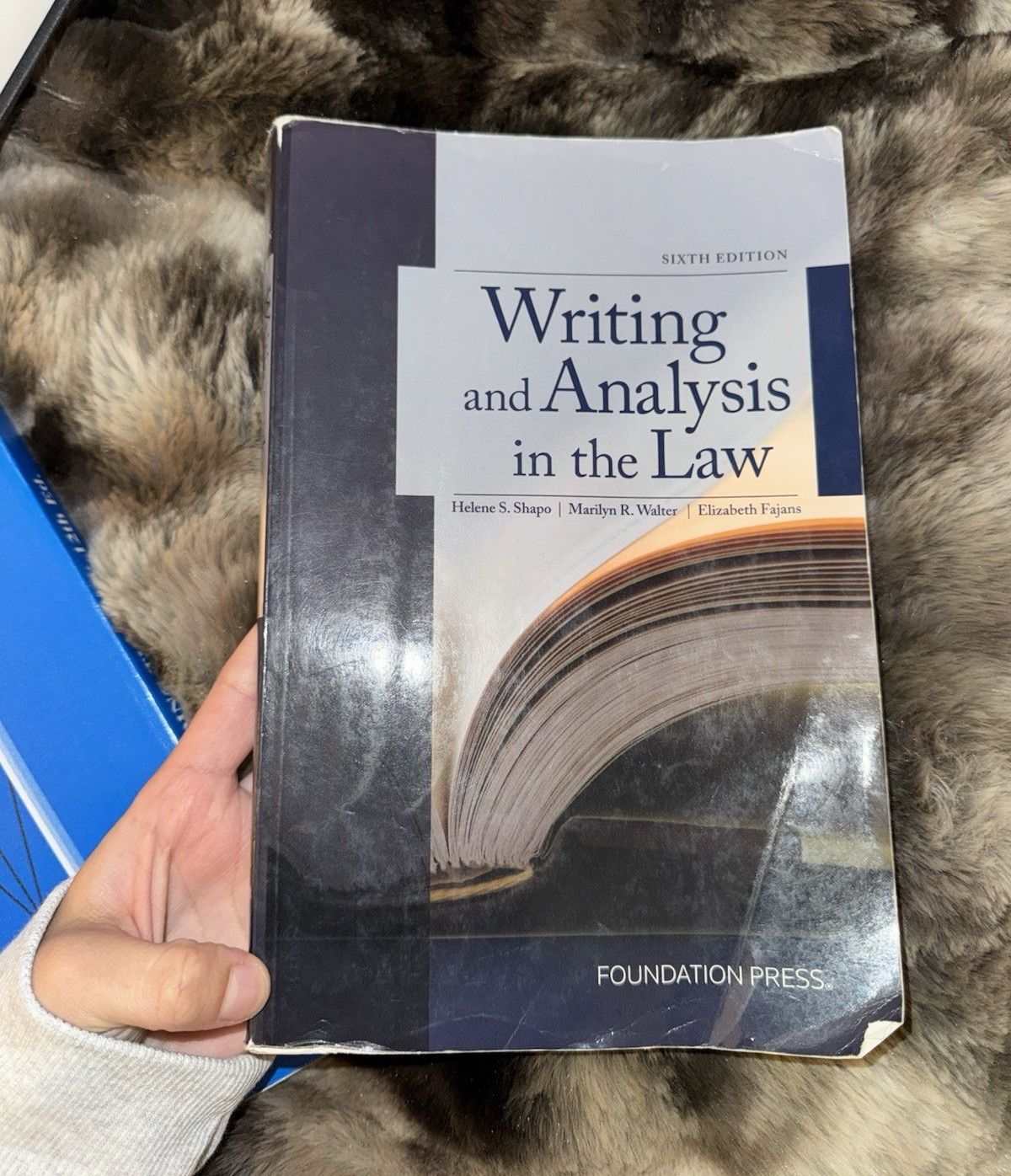 Foundation Press Writing and Analysis in the Law 6th Ed 2007 Paperback Shapo