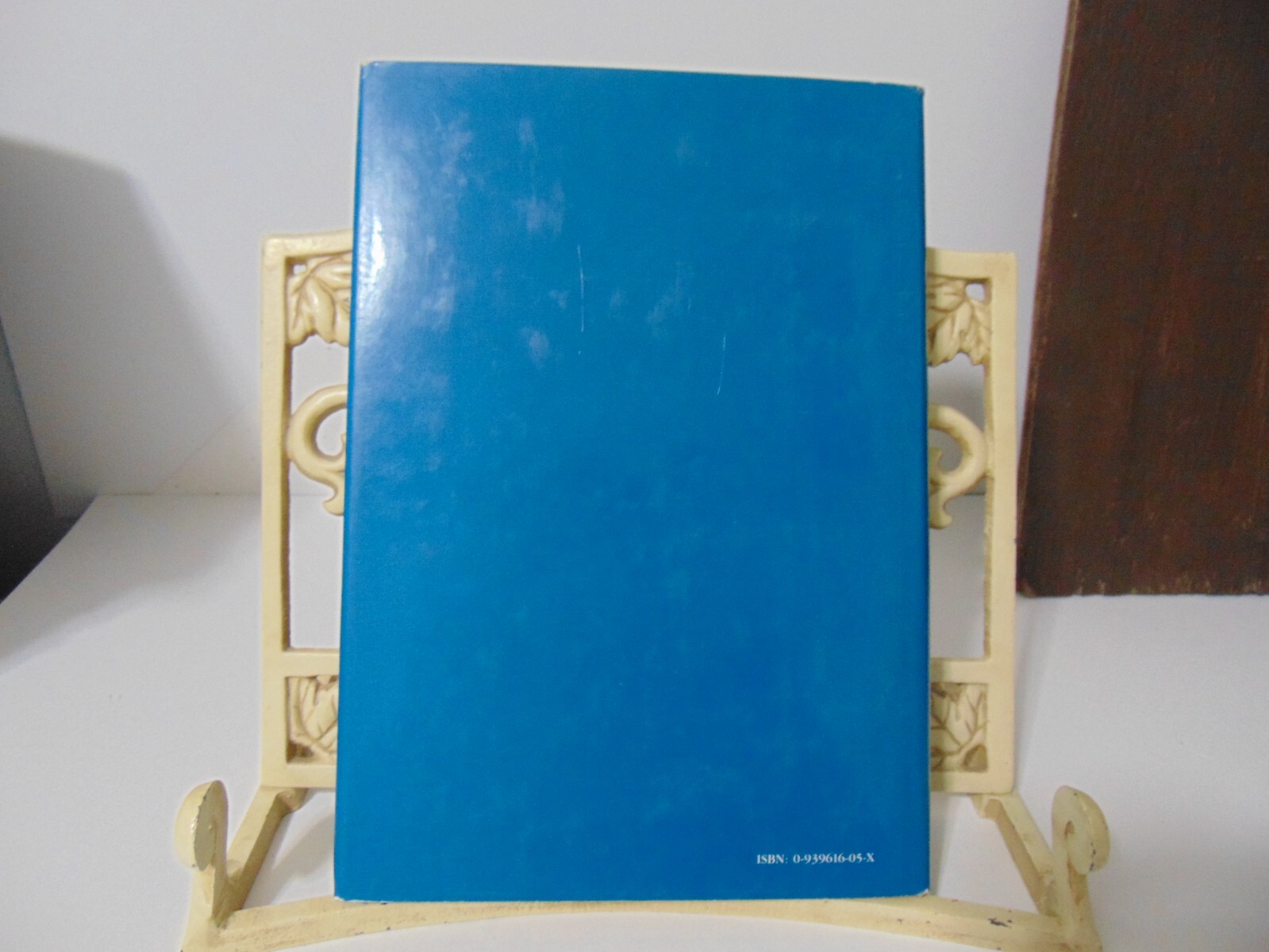 Craniosacral Therapy II: Beyond the Dura by John E Upledger Hardcover 1987