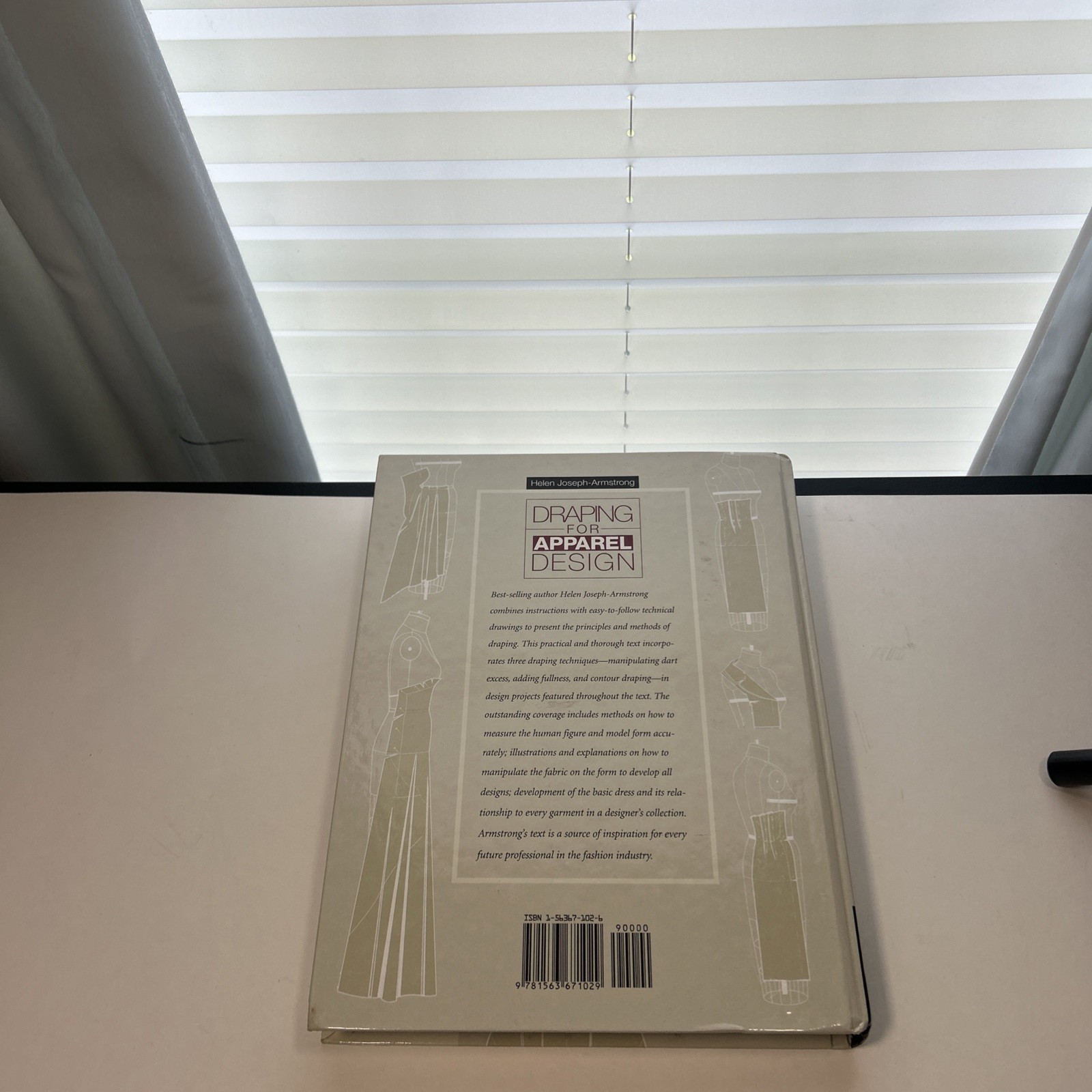 Draping For Apparel Design By Helen Joseph Armstrong Hard Cover