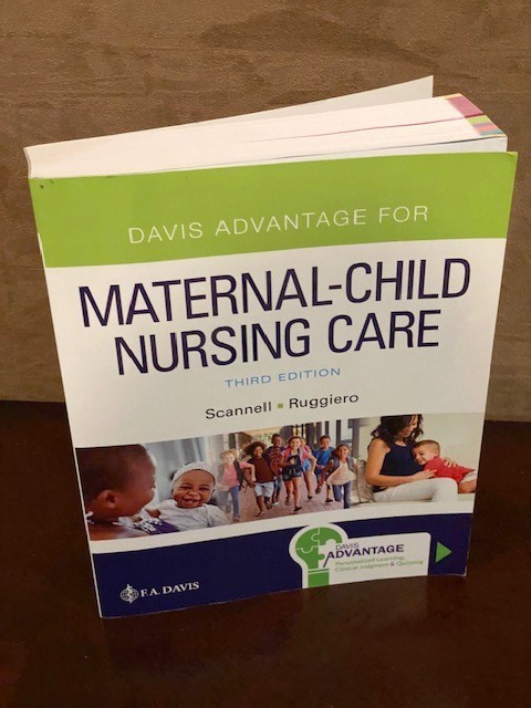 Davis Advantage Maternal-Child Nursing Care – Scannell & Ruggiero – NICE CLEAN !