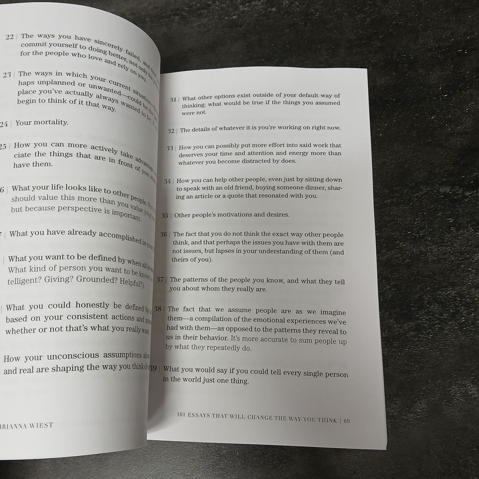 101 Essays That Will Change The Way You Think by Brianna Wiest Paperback