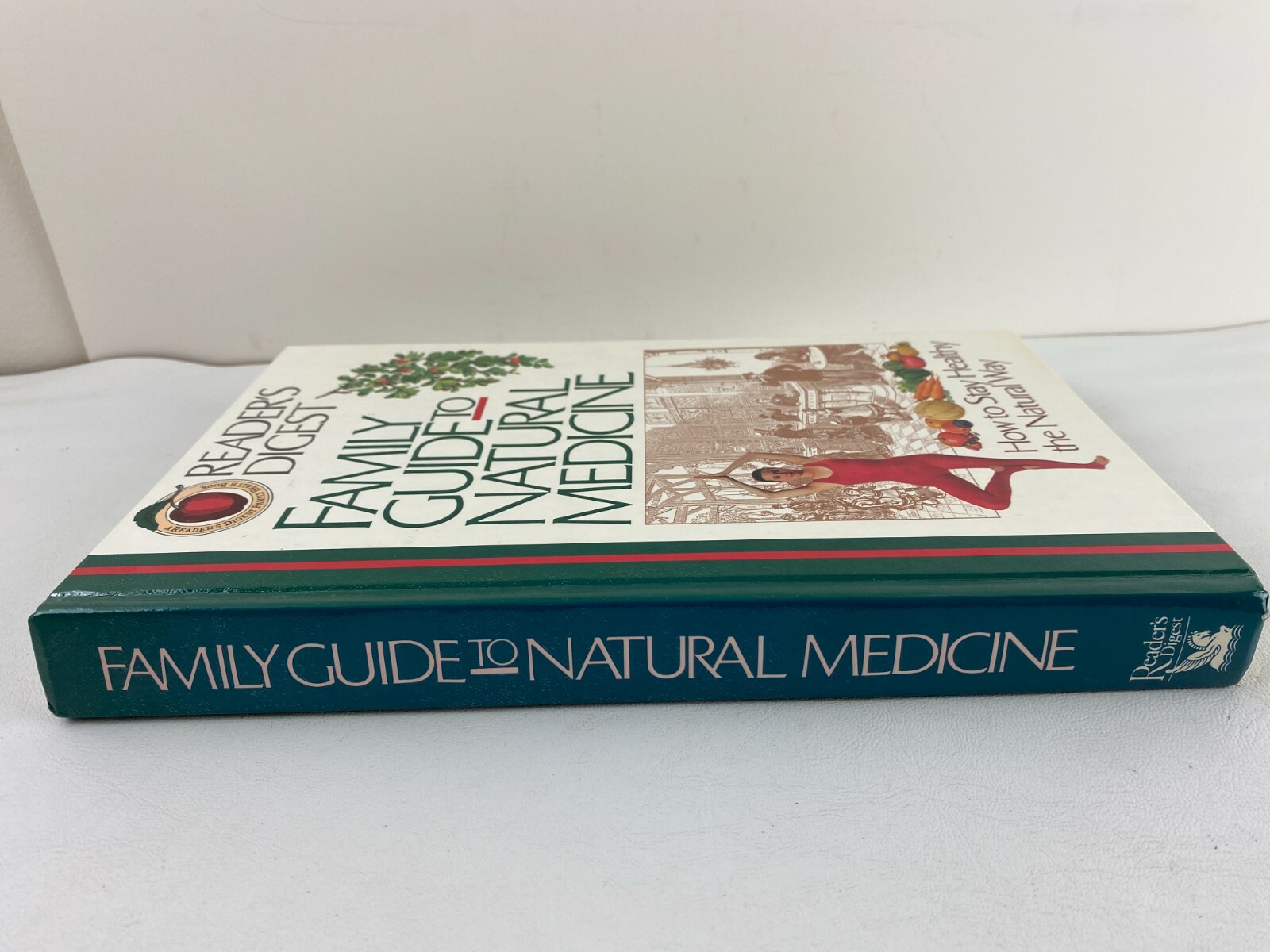 Reader’s Digest Family Guide to Natural Medicine, 1993 Hardcover, 416 Pages