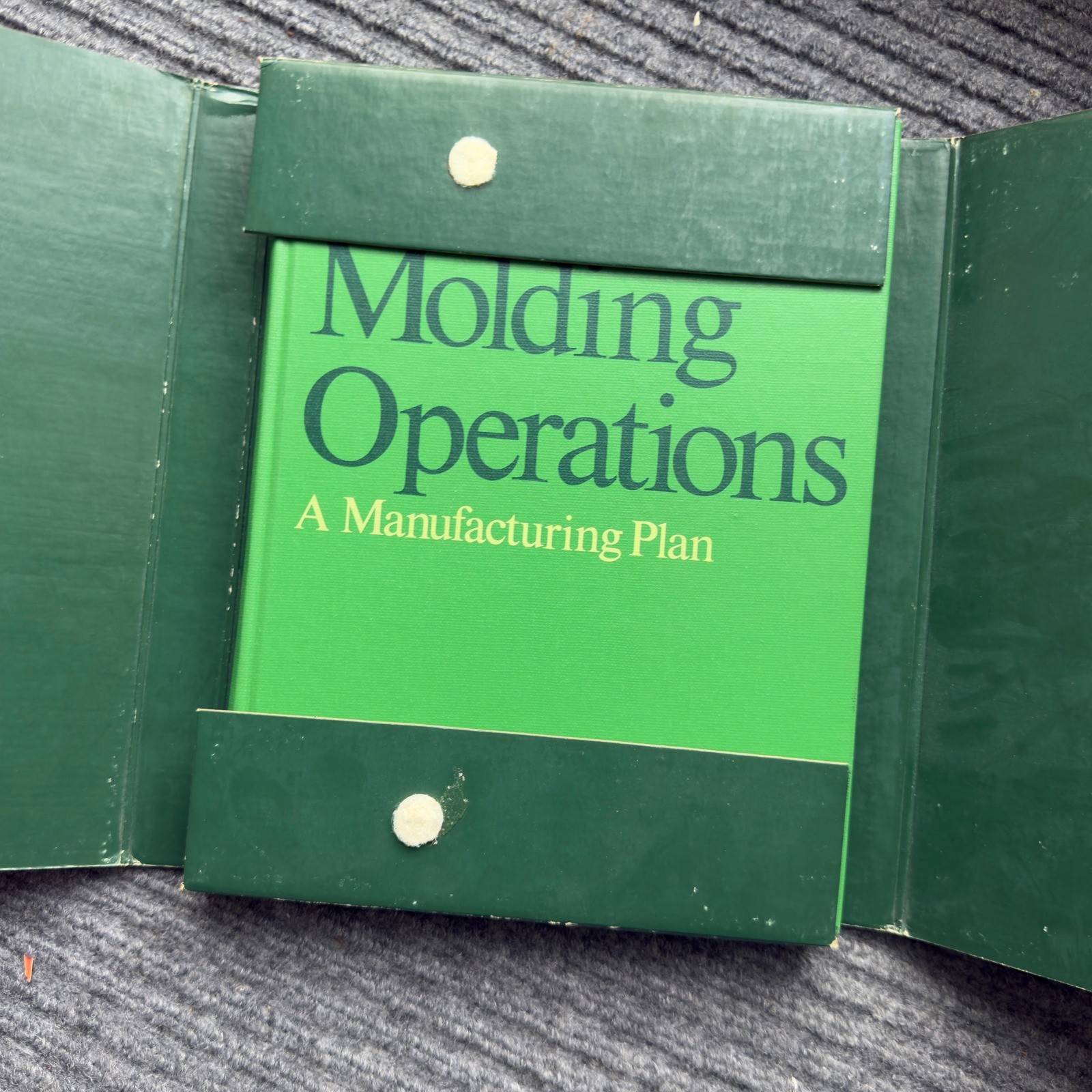 Husky Injection Molding Operations A Manufacturing Plan 1980 Hardcover Book Case