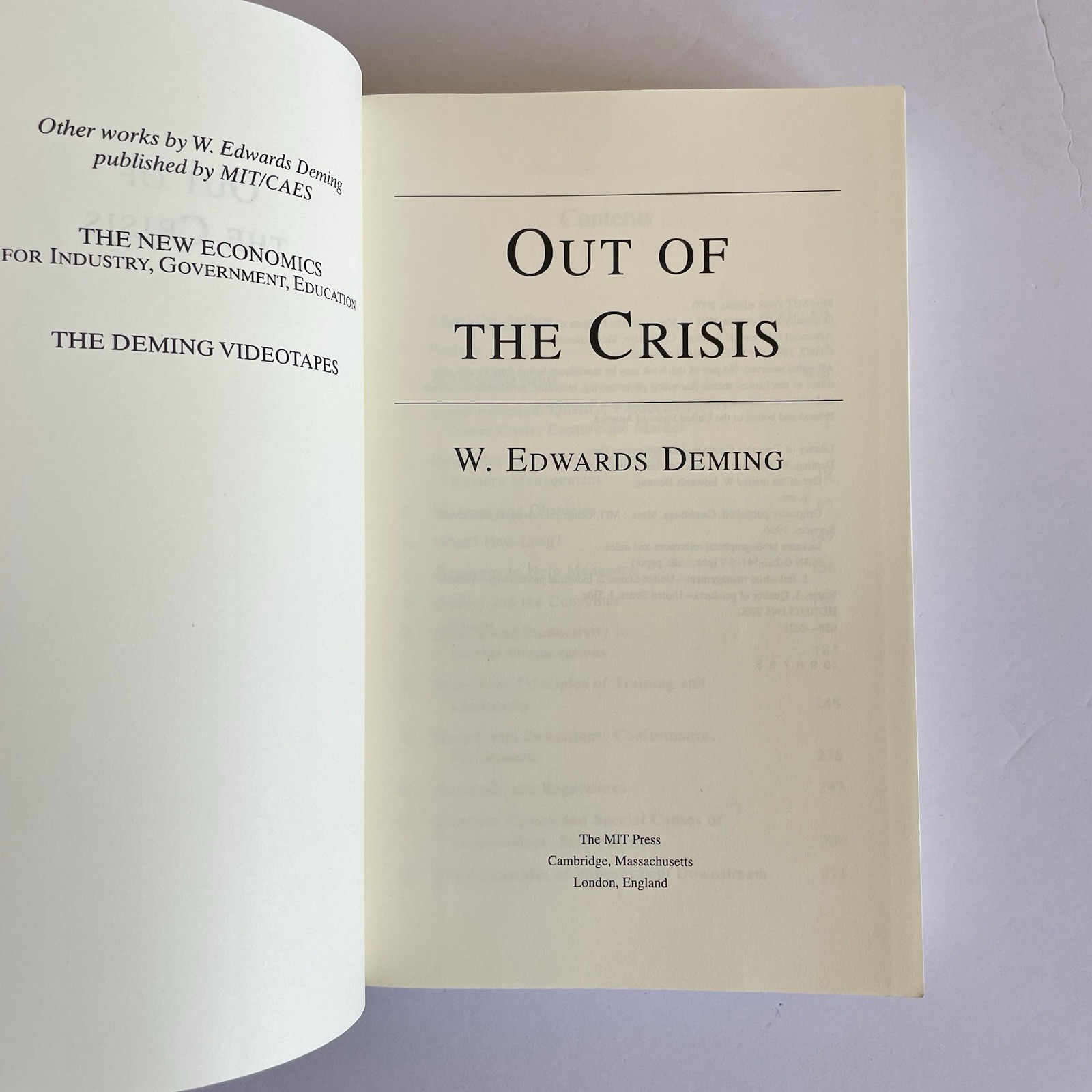 W. Edwards Deming – Out of the Crisis – 2000 Softcover Excellent Condition – MIT