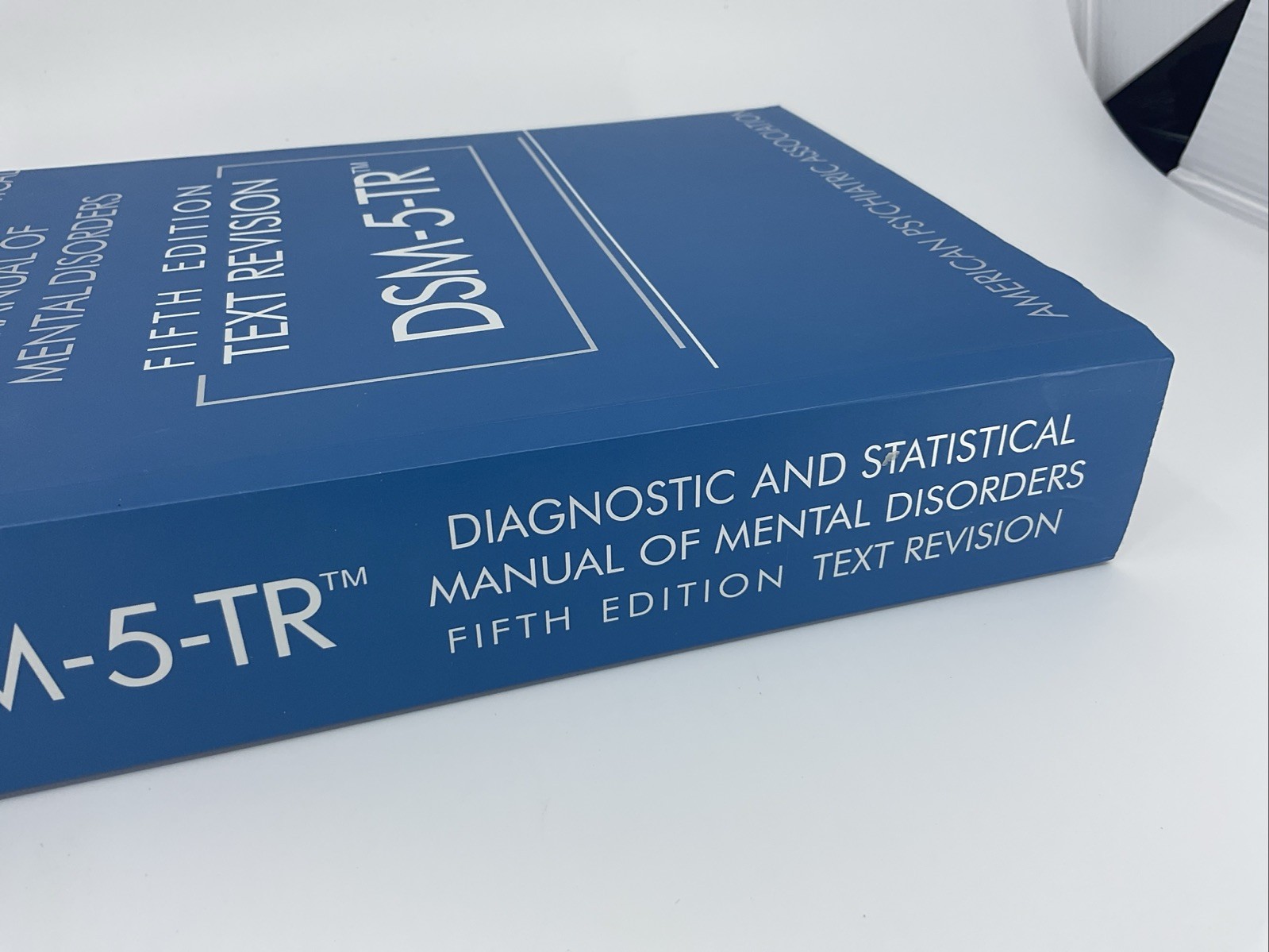 DSM-5-TR Diagnostic & Statistical Manual of Mental Disorders Paperback MISPRINT