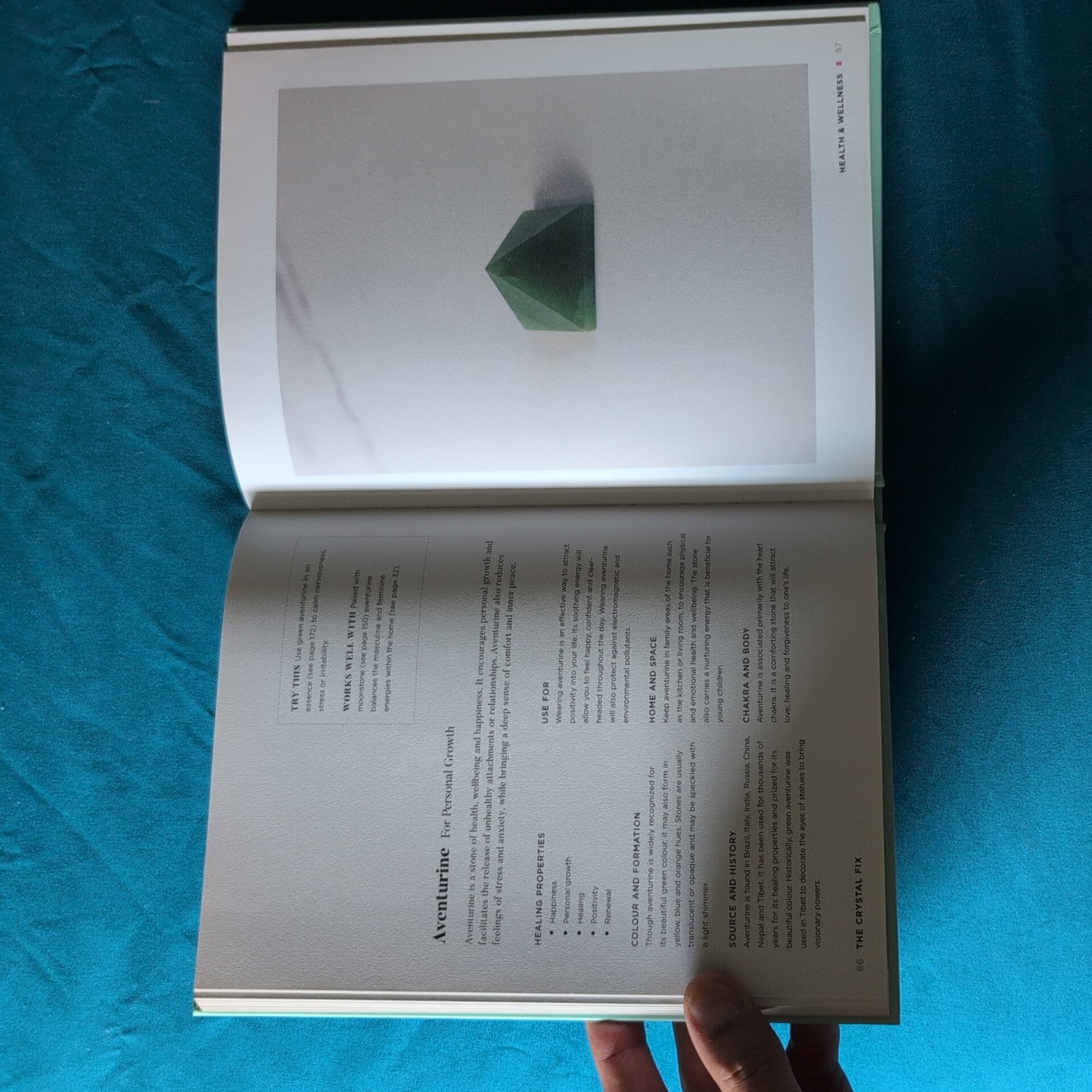 Crystal Fix: Healing Crystals for the Modern Home 2019 Juliette Thornbury HC