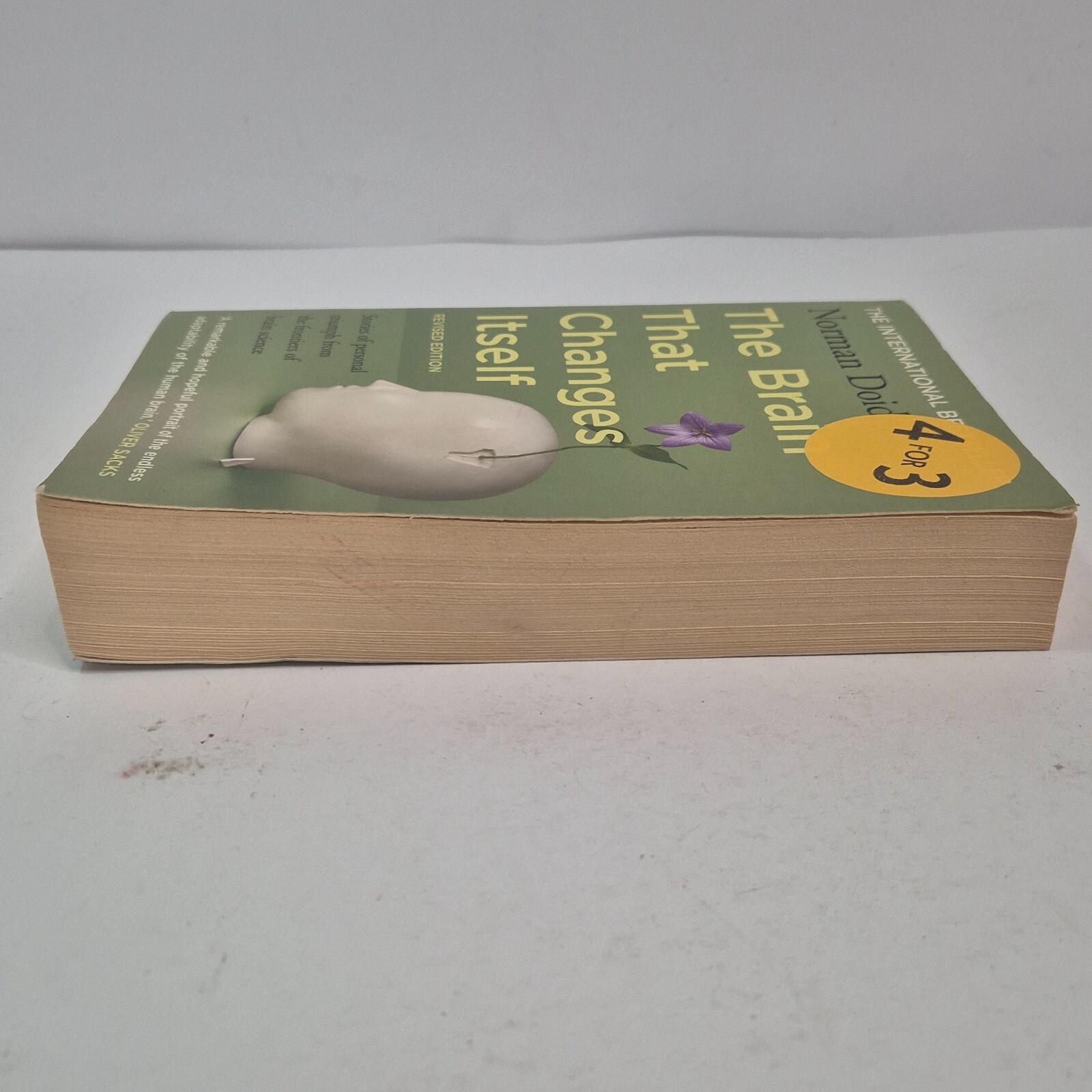 The Brain that Changes Itself by Norman Doidge, MD Paperback 2010