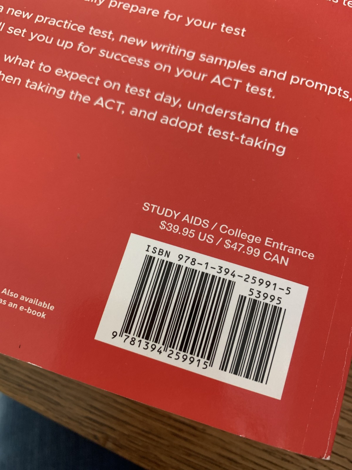 The Official ACT Prep Guide 2024-2025 – Paperback – GOOD no writing