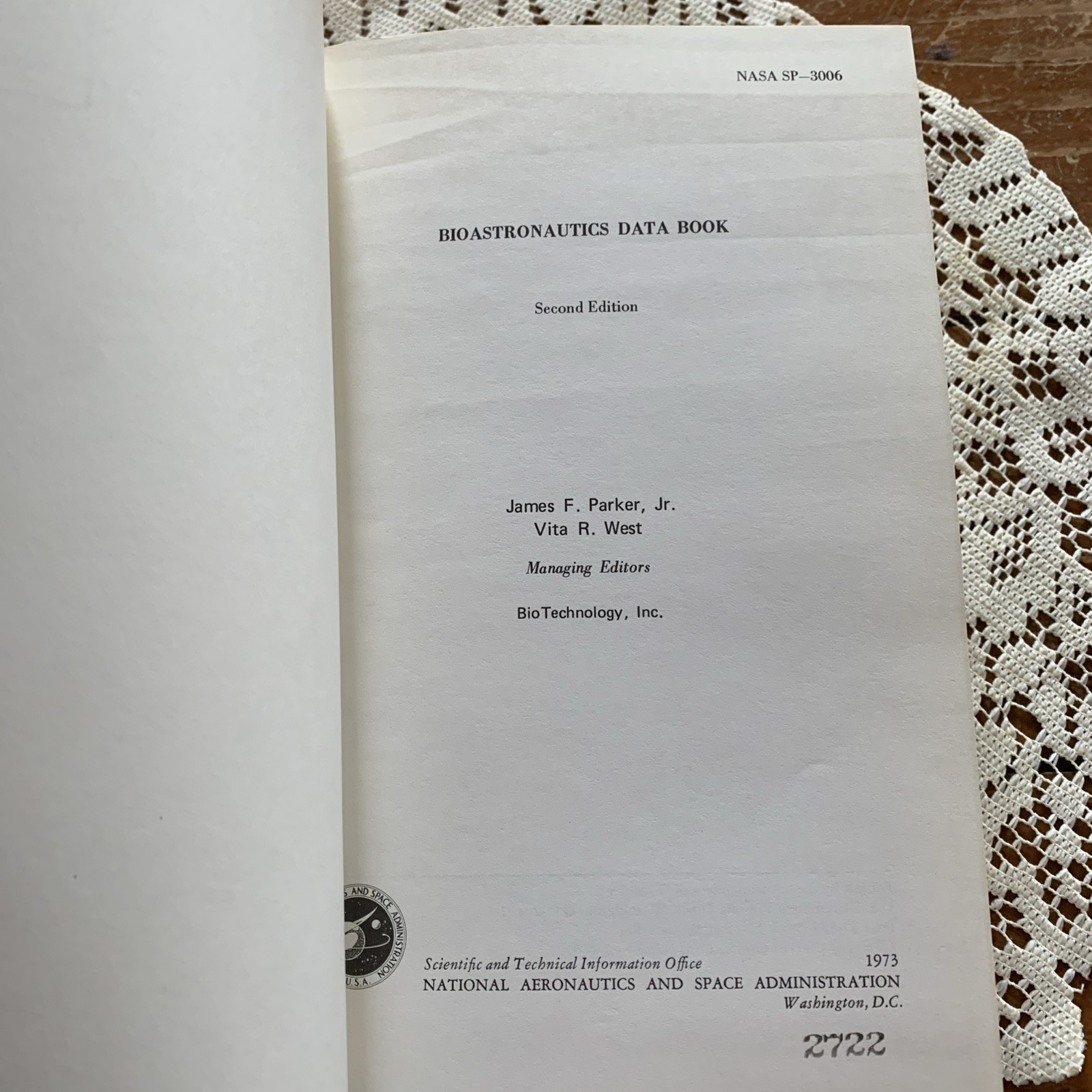 NASA Bioastronautics Data Book 2nd Edition Planetarium Library