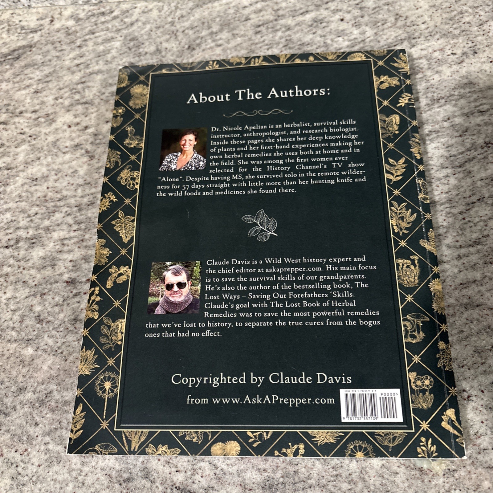 Lost Book of Remedies by Nicole Apelian and Claude Davis Sr. (2018, Uk- a Format
