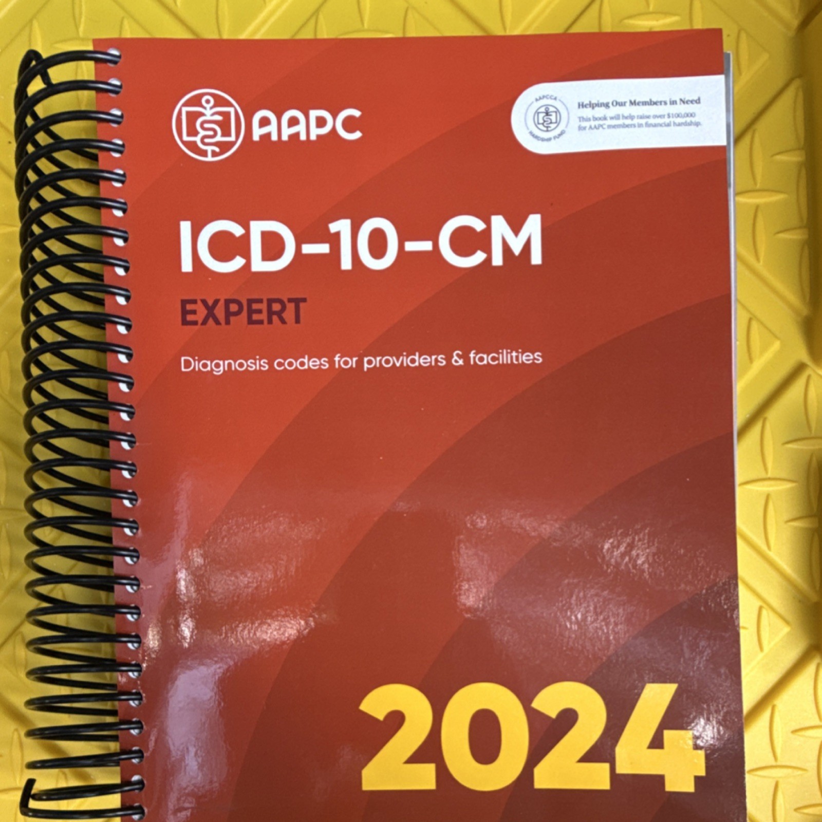 AAPC ICD-10-CM Expert 2024 Spiral Bound Diagnosis Codes Medical Textbook