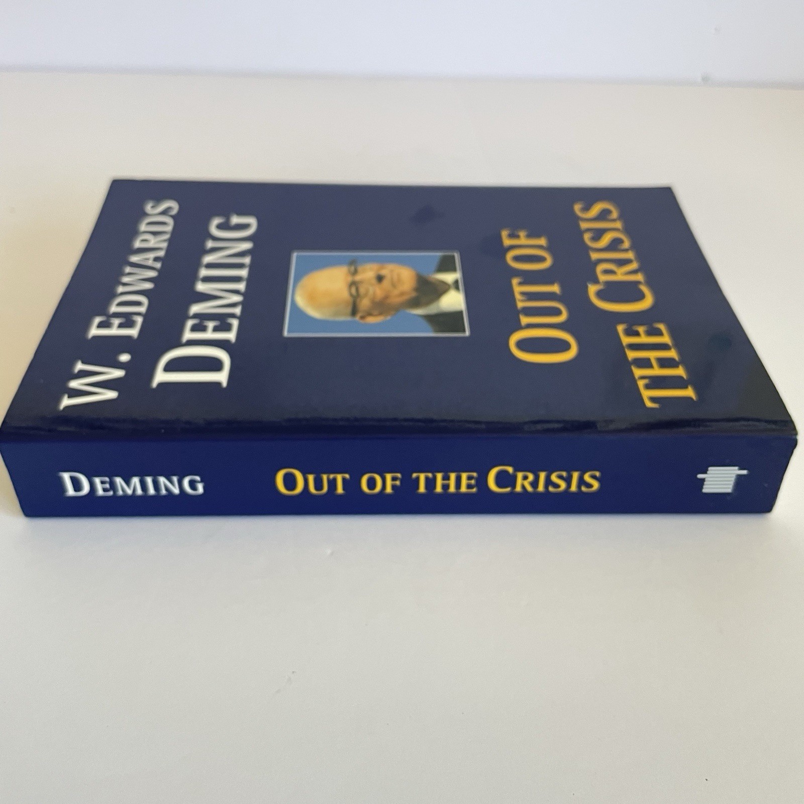W. Edwards Deming – Out of the Crisis – 2000 Softcover Excellent Condition – MIT