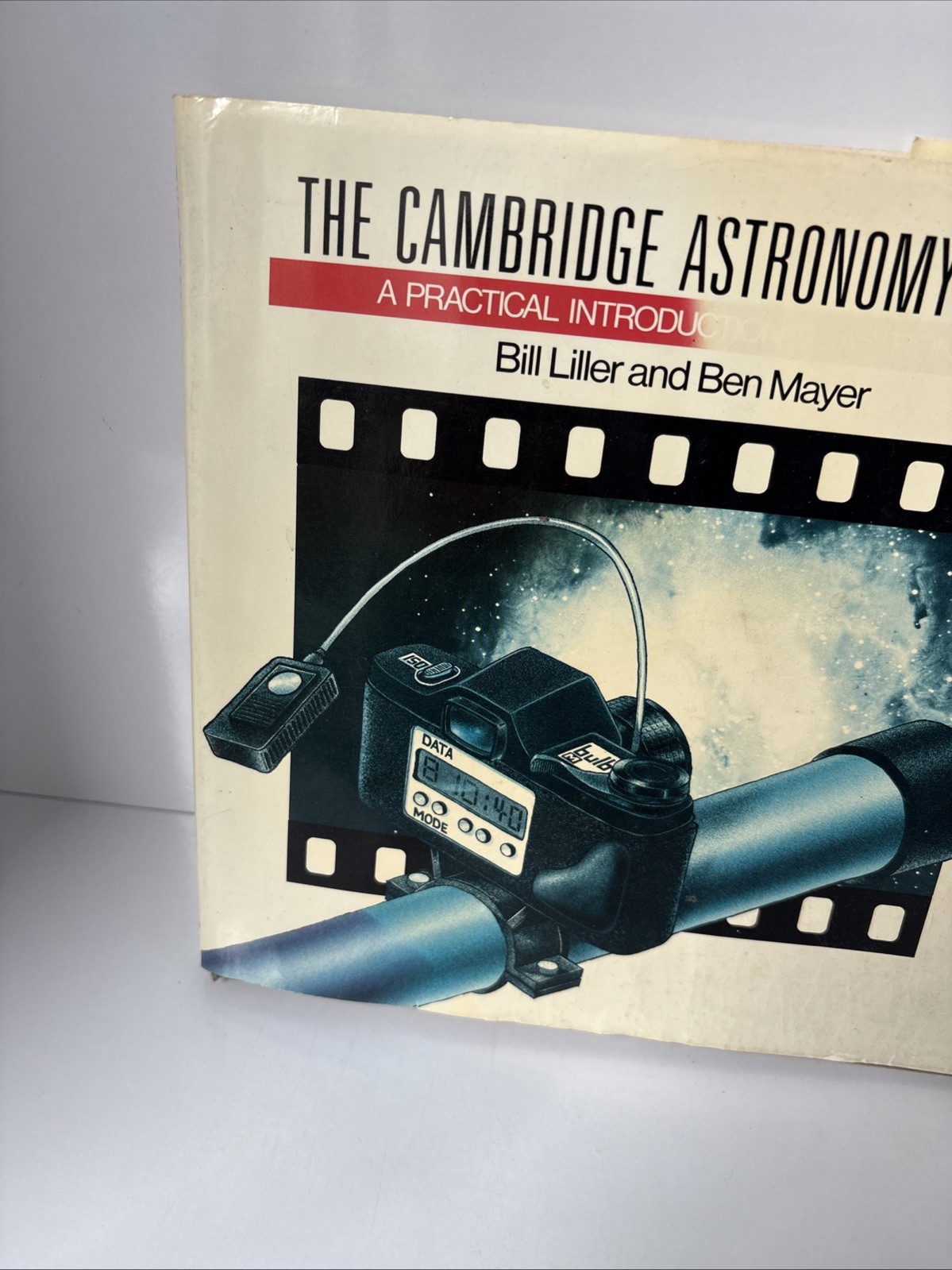 The Cambridge Astronomy Guide A Practical Introduction to Astronomy Hardback