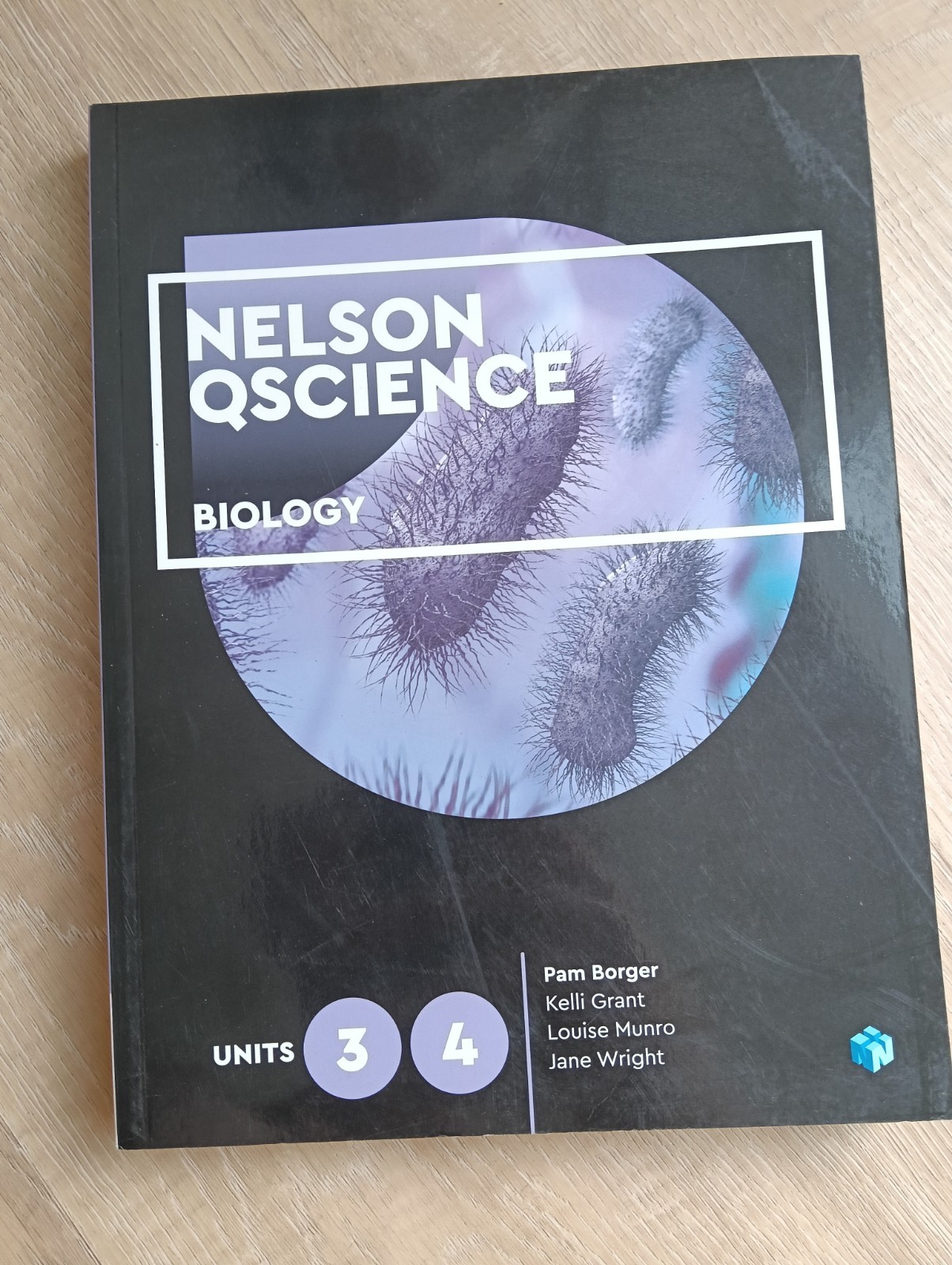 Biology Units 3 & 4 Nelson QScience Student Textbook – 338 Pages
