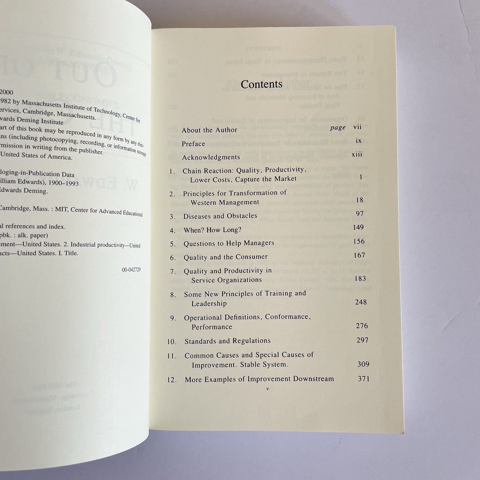 W. Edwards Deming – Out of the Crisis – 2000 Softcover Excellent Condition – MIT