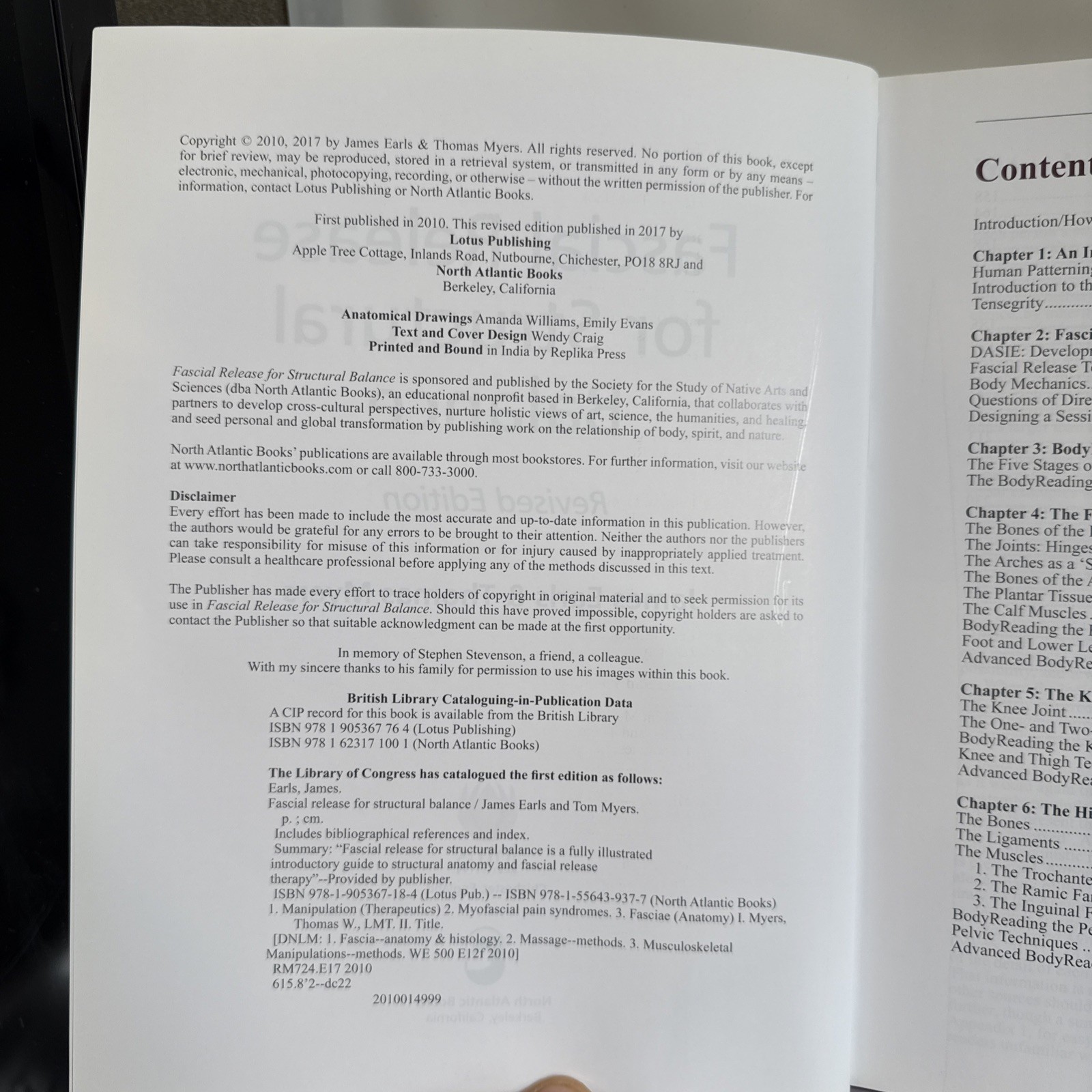 Softcover color book «Fascial Release for Structural Balance» T. Myers J. Earls