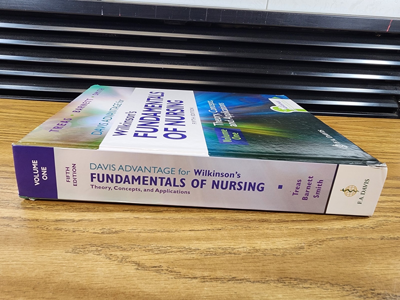 Wilkinson’s Fundamentals of Nursing Volume 1 – Hardcover Davis “CLEAN No MARKS”