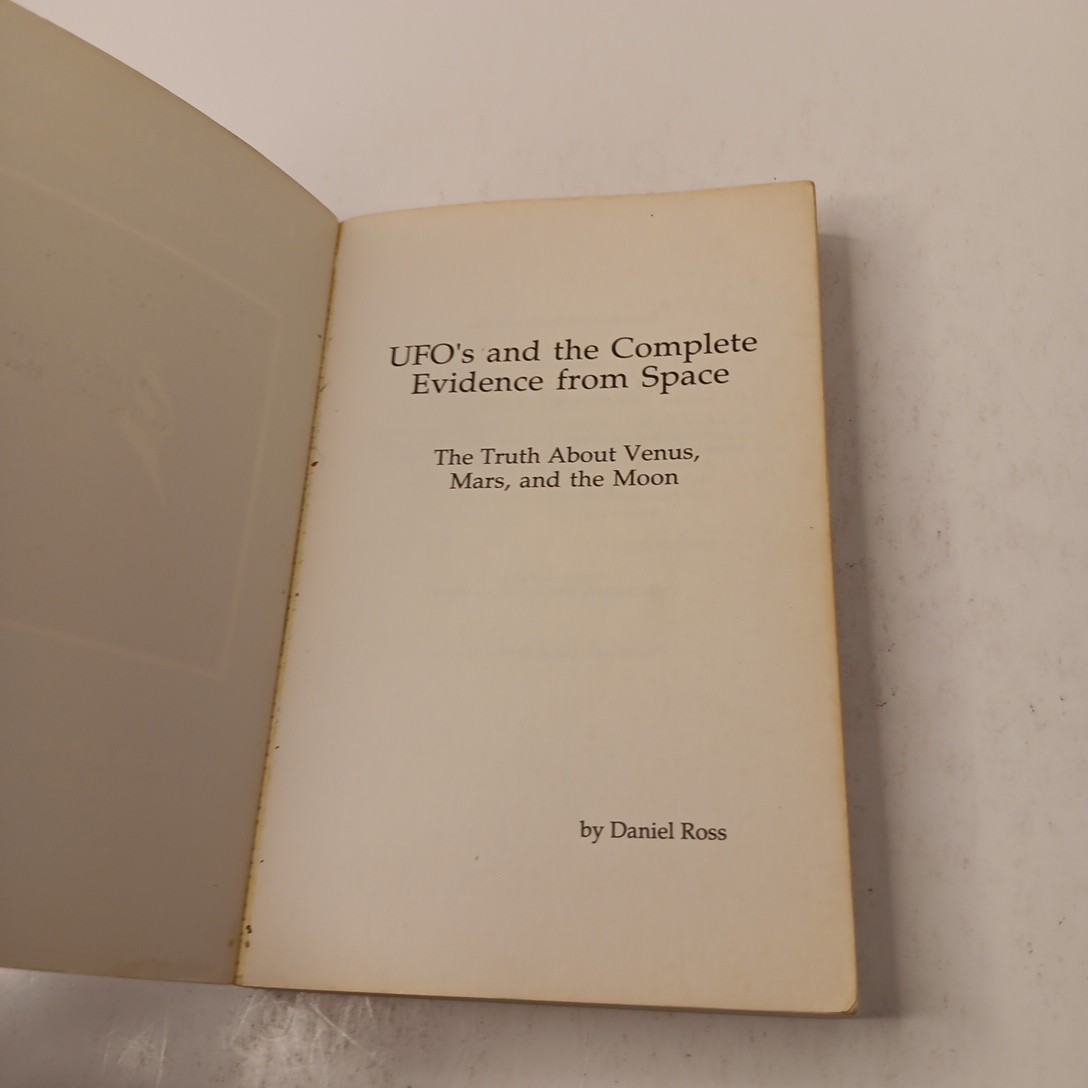 UFOs and the Complete Evidence from Space Venus Mars Moon by Ross TPB (1987)
