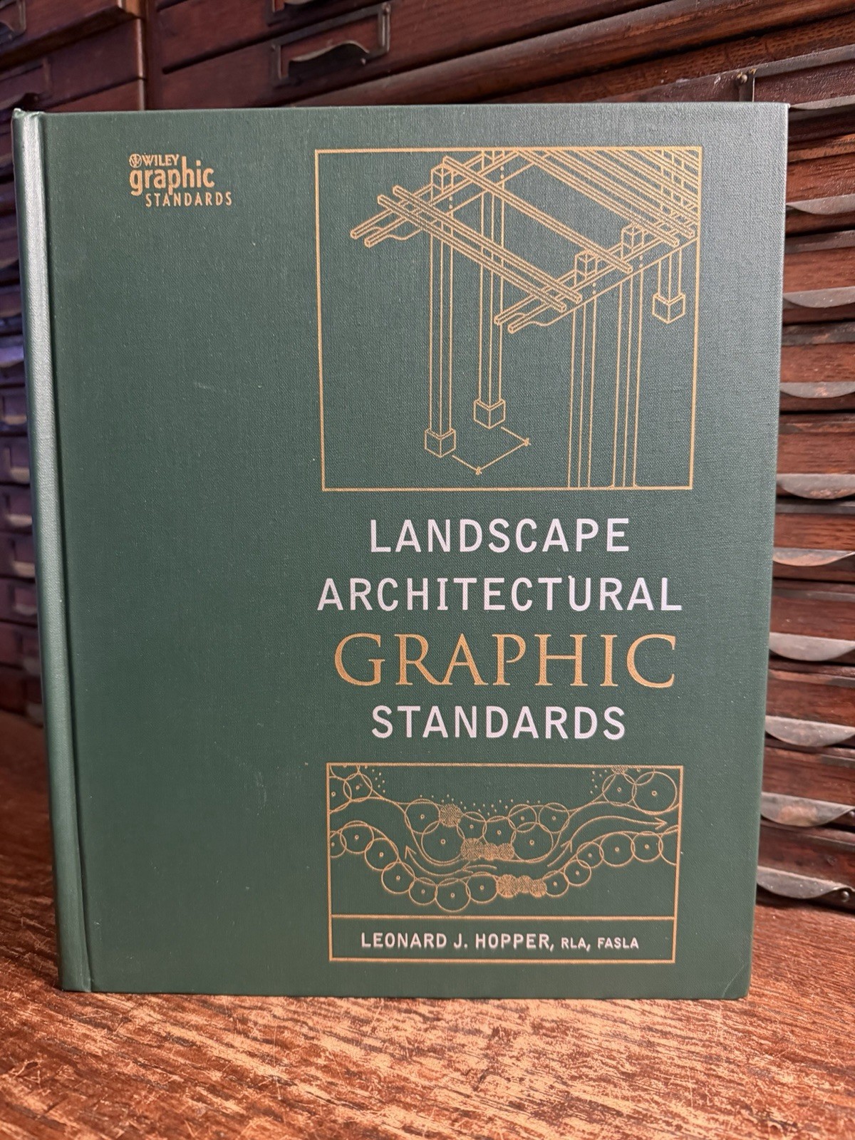Landscape Architectural Graphic Standards, Hardcover by Leonard J.Hopper NM Book