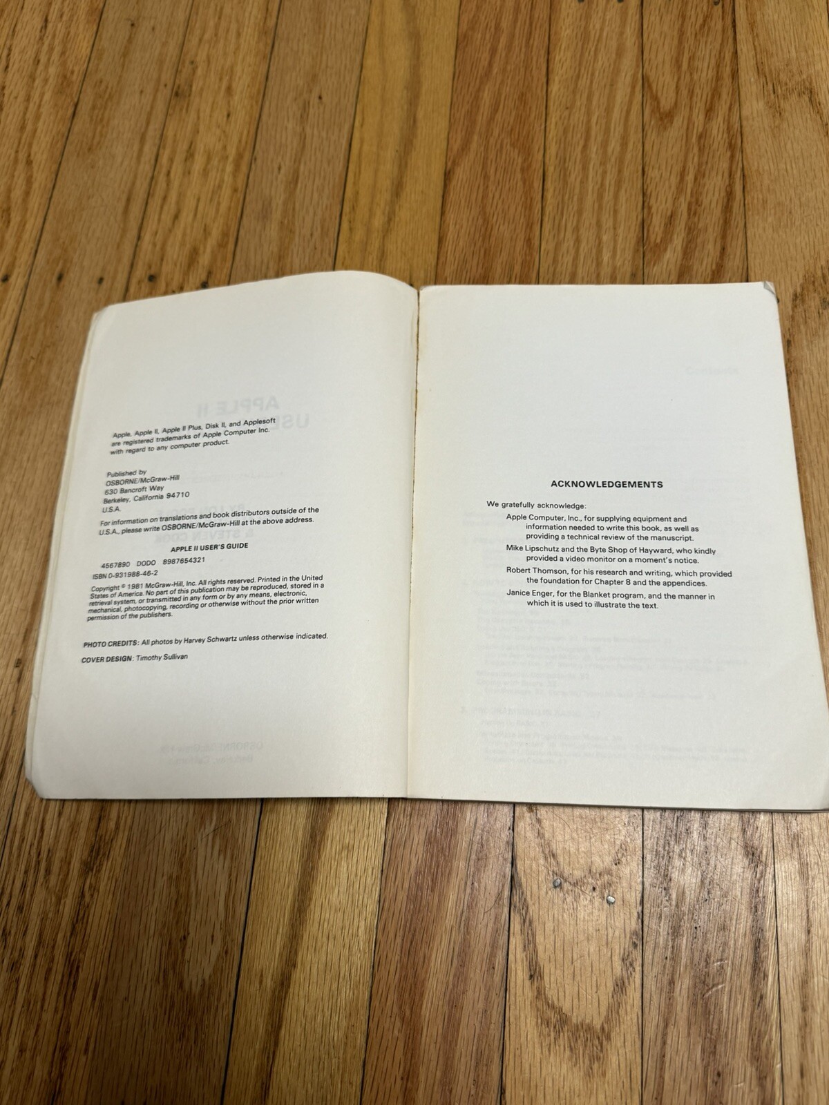 VTG McGraw Hill Osborne Book Apple II User’s Guide PC MAC Computer Gaming BONUS