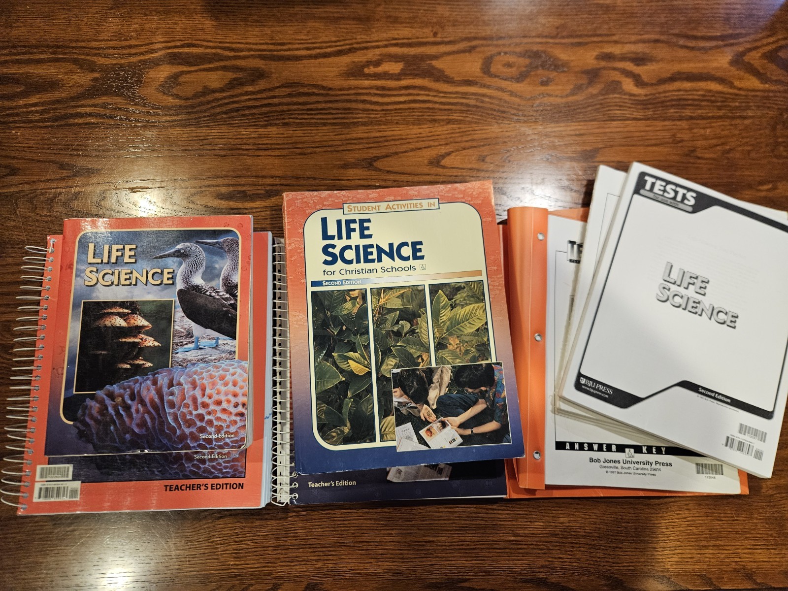 BJU Press Life Science 2nd Edition Complete Set student and teacher books
