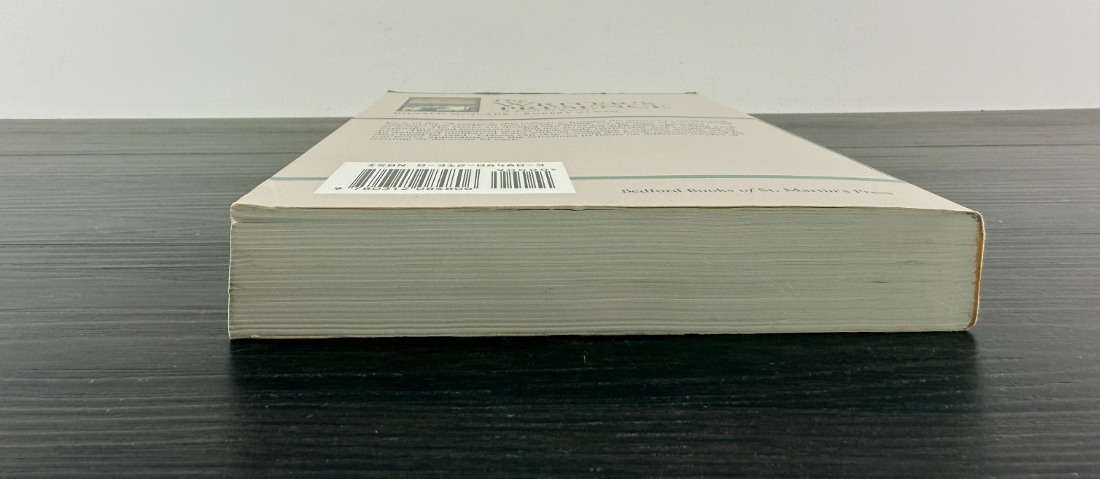 Writers Presence: A Pool of Essays Paperback by Robert McQuade