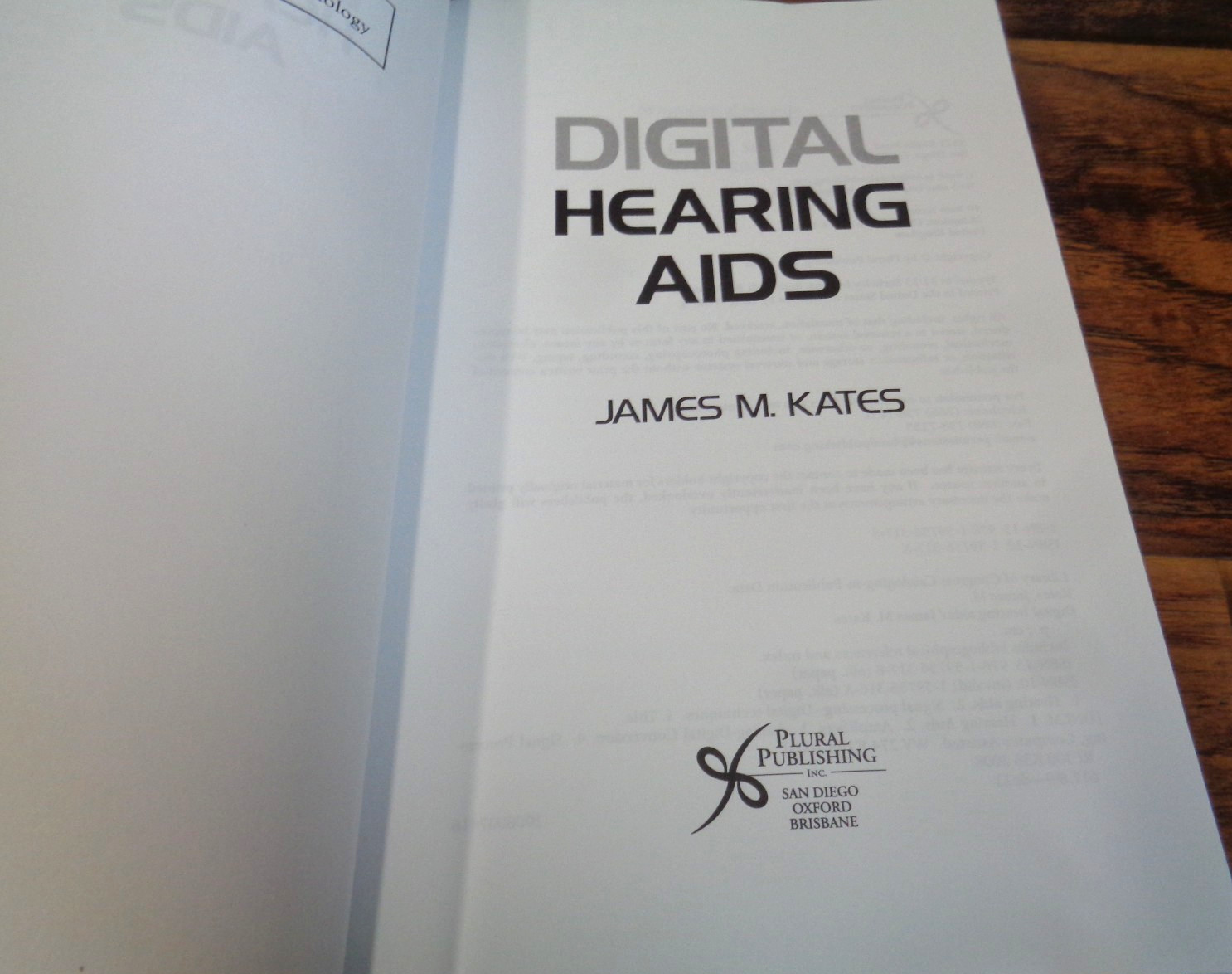 DIGITAL HEARING AIDS JAMES M. KATES TPB (2008 PLURAL) VGC USED