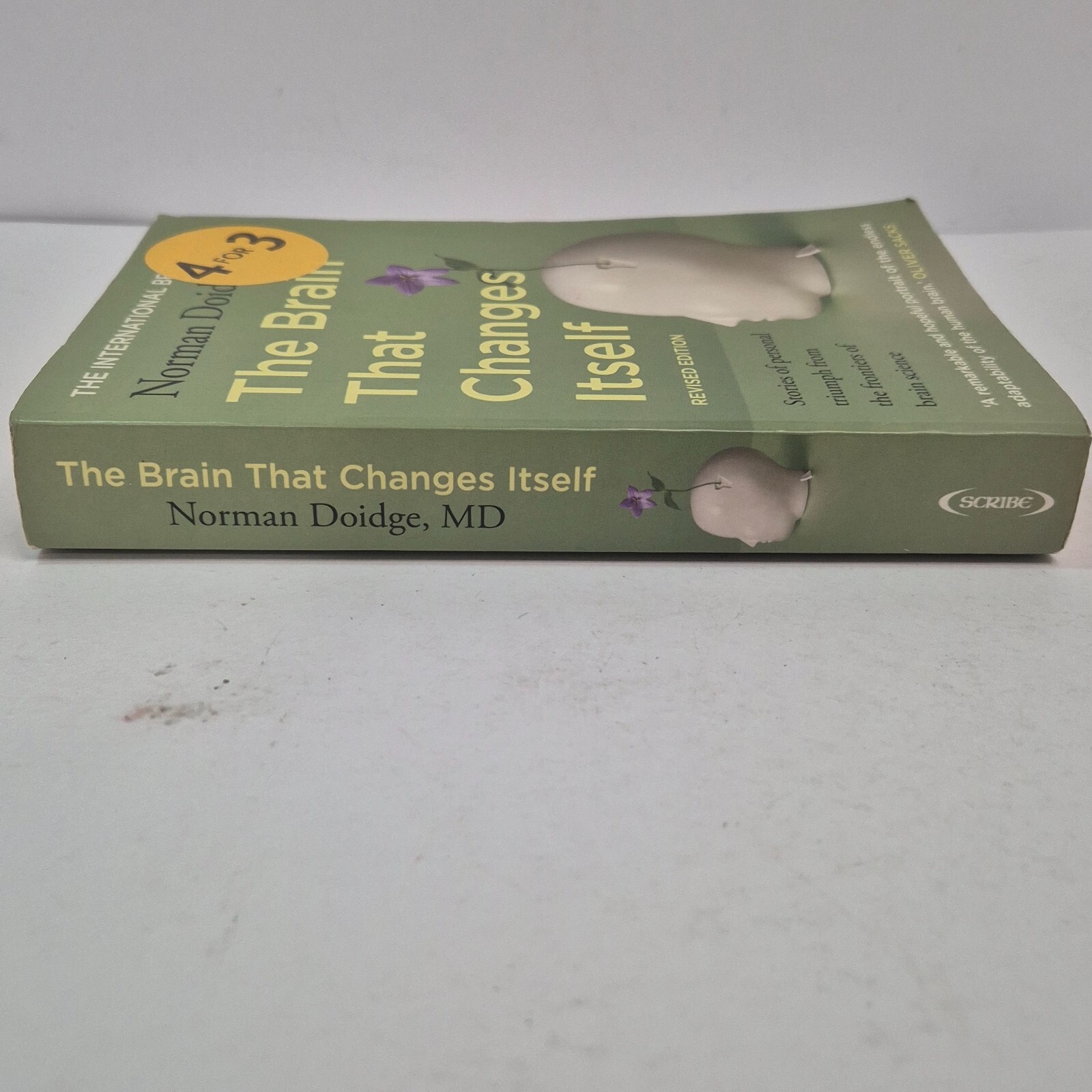 The Brain that Changes Itself by Norman Doidge, MD Paperback 2010
