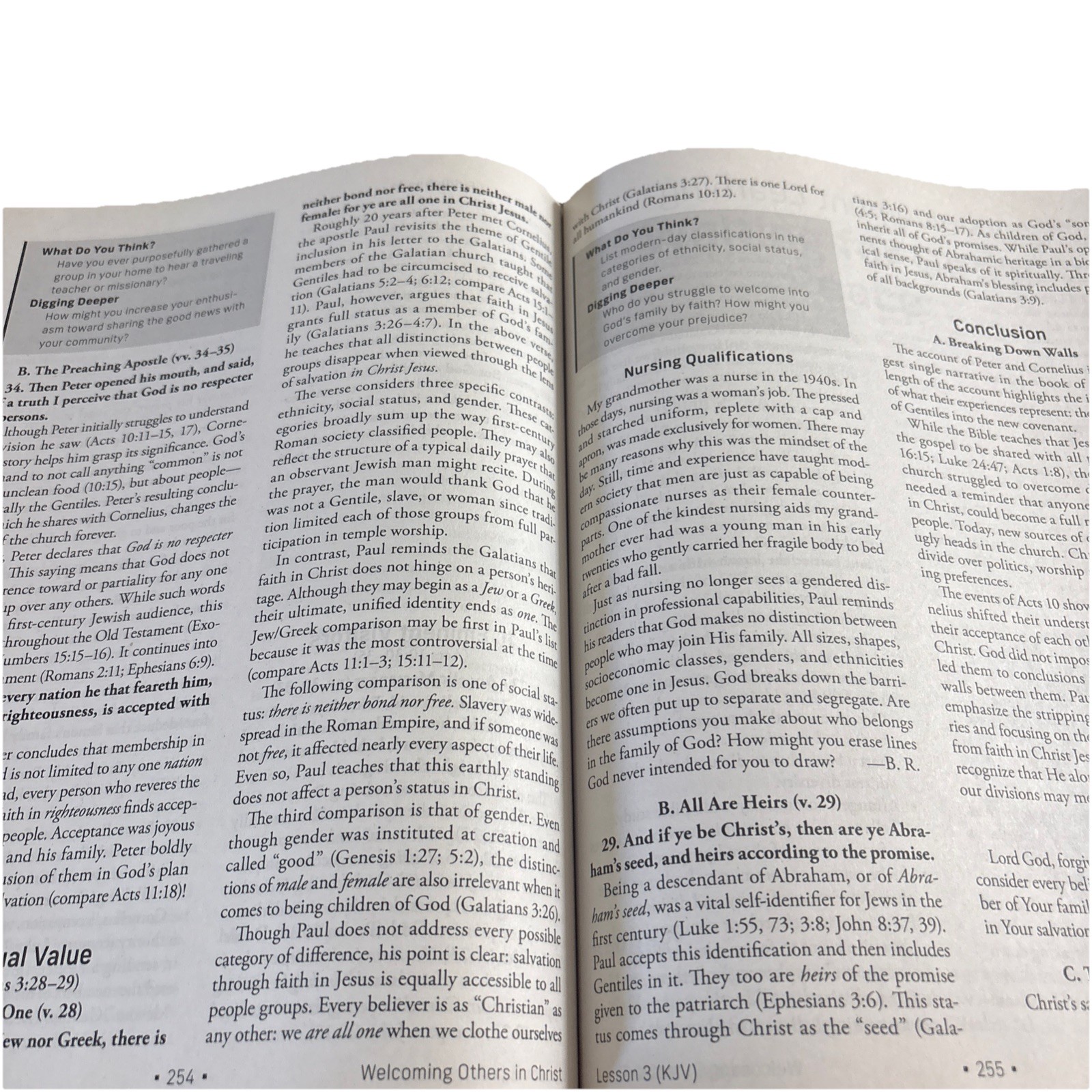 KJV Standard Lesson Commentary® Large Print Edition 2025-2026 Good/Some Marks*
