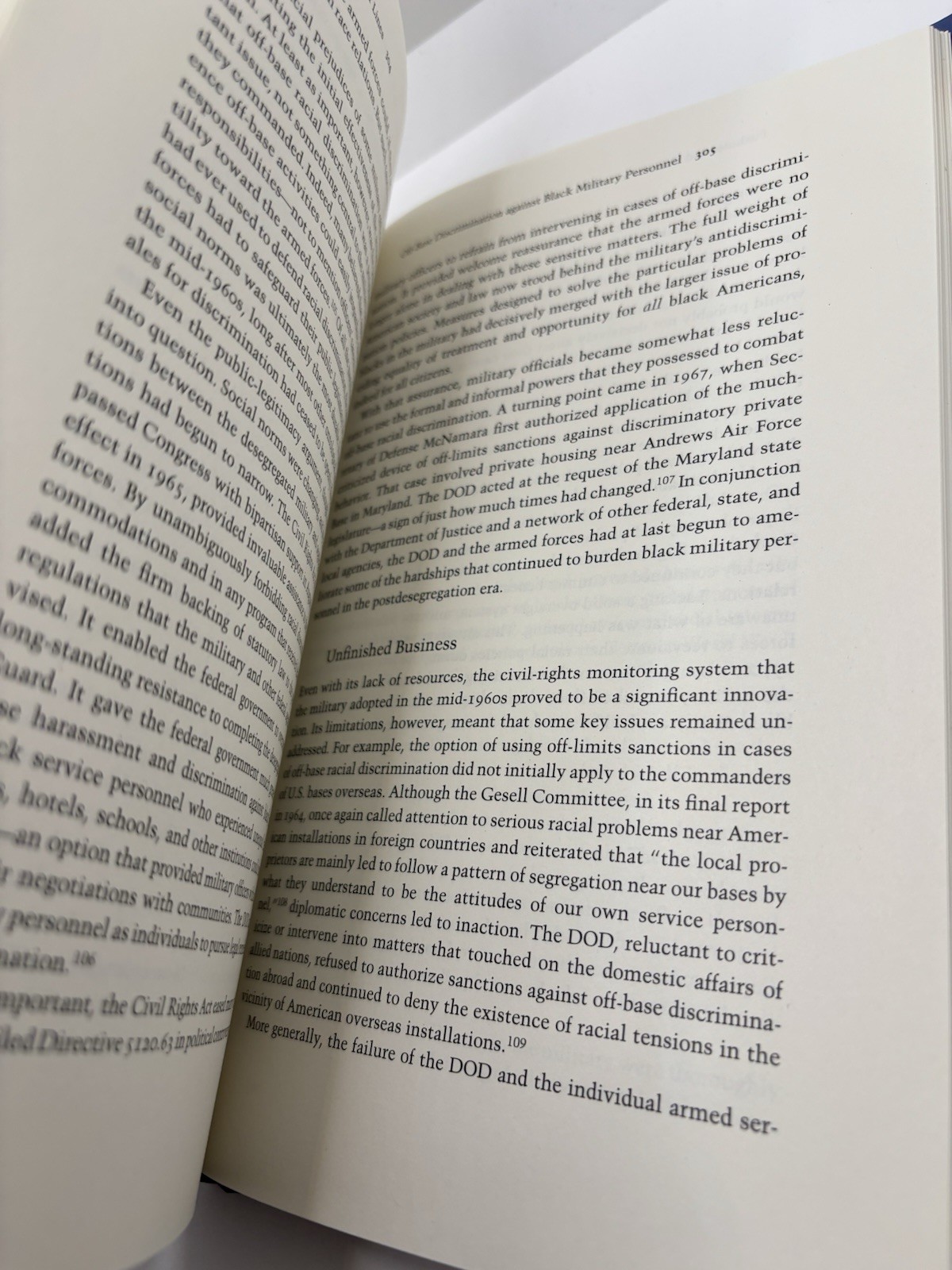 Foxholes and Color Lines : Desegregating the U. S. Armed Forces | Ex-Library