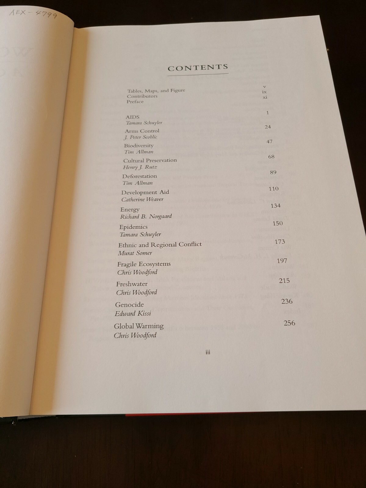 World at Risk : A Global Issues Sourcebook by CQ Press Staff (2002, Hardcover, …